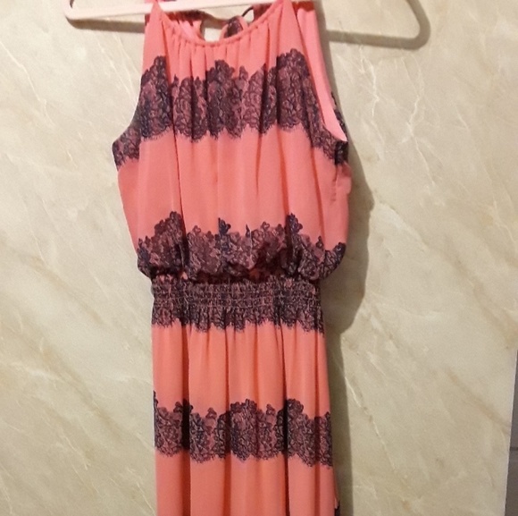 Sleeveless Chiffon Coral Maxi Dress - Picture 1 of 4